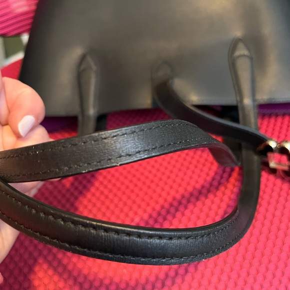 Kate spade Cassie tote in excellent condition! - Picture 4 of 5